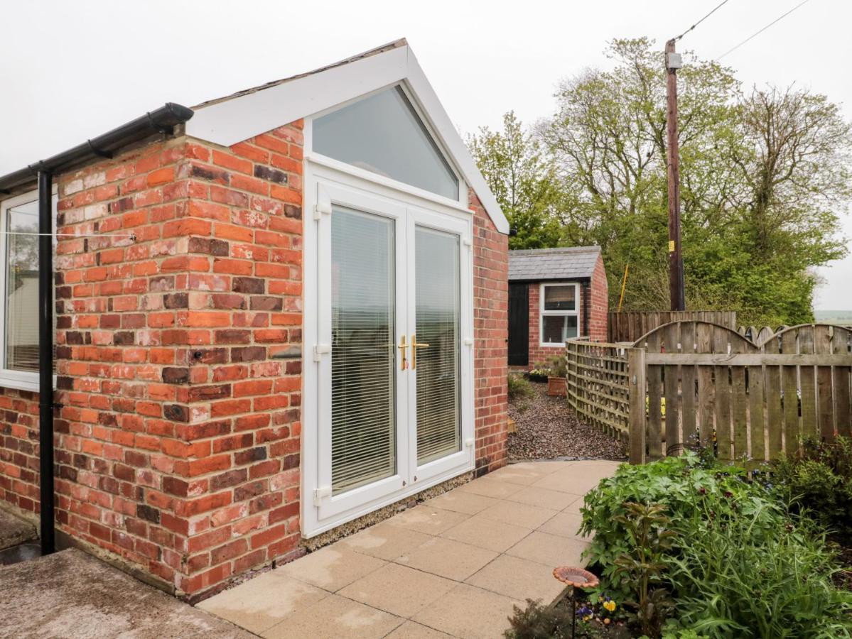 St Cuthbert'S Cottage Beal 外观 照片