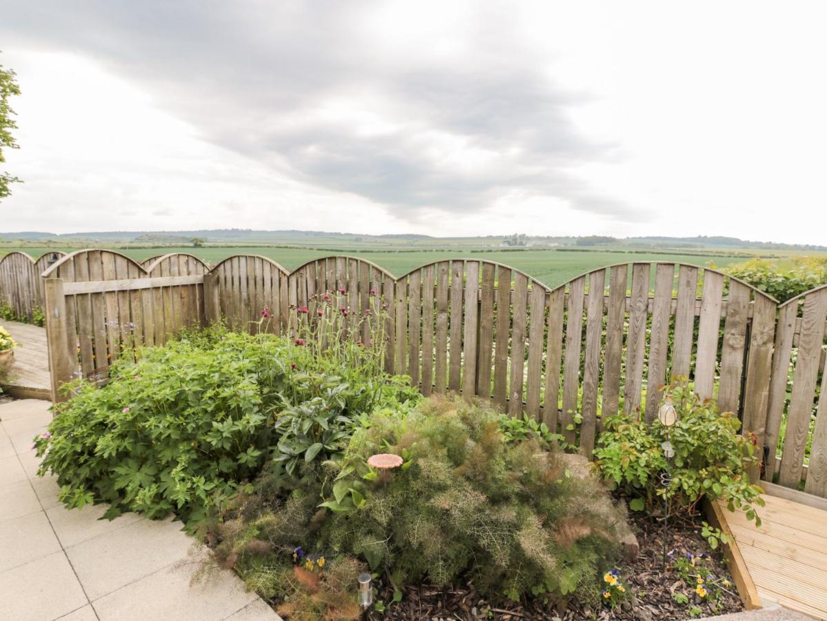 St Cuthbert'S Cottage Beal 外观 照片