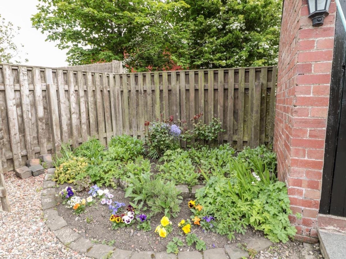 St Cuthbert'S Cottage Beal 外观 照片